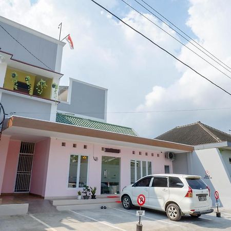 Reddoorz Near Rita Supermall Purwokerto 2 エクステリア 写真