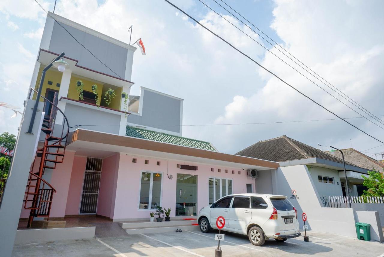 Reddoorz Near Rita Supermall Purwokerto 2 エクステリア 写真