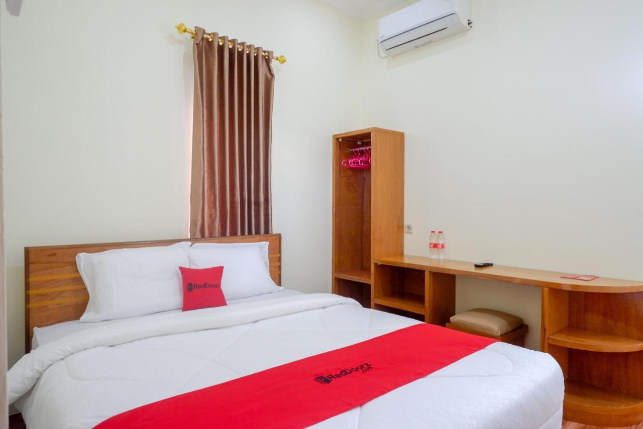 Reddoorz Near Rita Supermall Purwokerto 2 エクステリア 写真