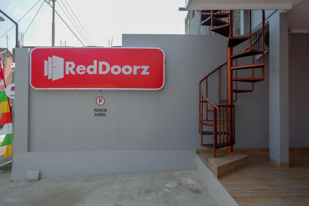 Reddoorz Near Rita Supermall Purwokerto 2 エクステリア 写真