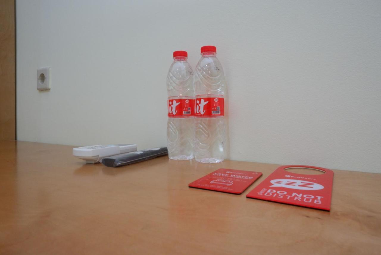 Reddoorz Near Rita Supermall Purwokerto 2 エクステリア 写真