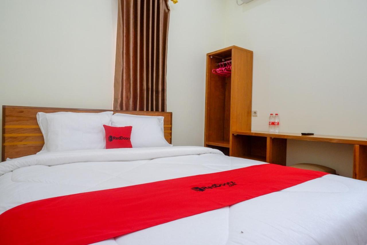 Reddoorz Near Rita Supermall Purwokerto 2 エクステリア 写真