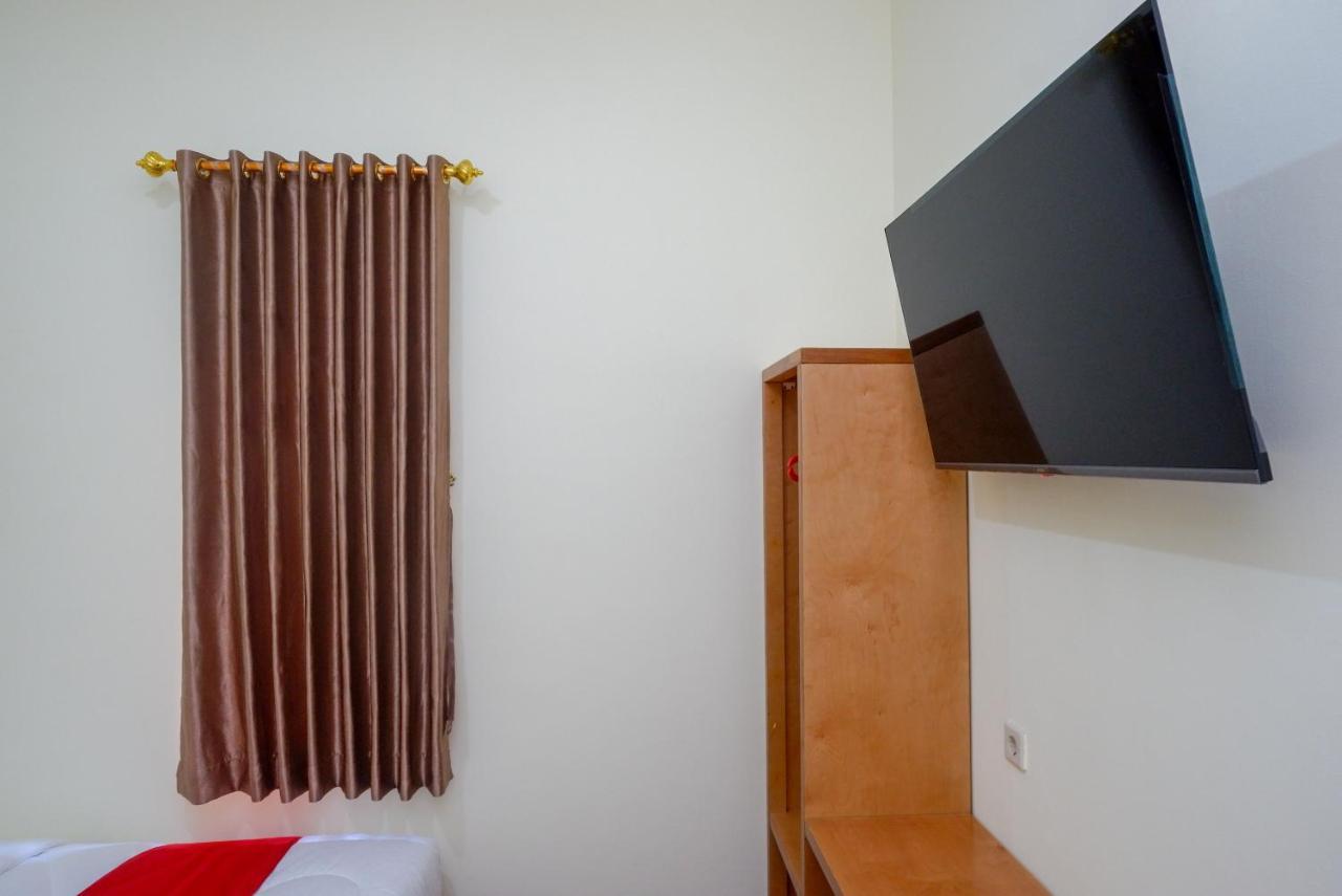 Reddoorz Near Rita Supermall Purwokerto 2 エクステリア 写真