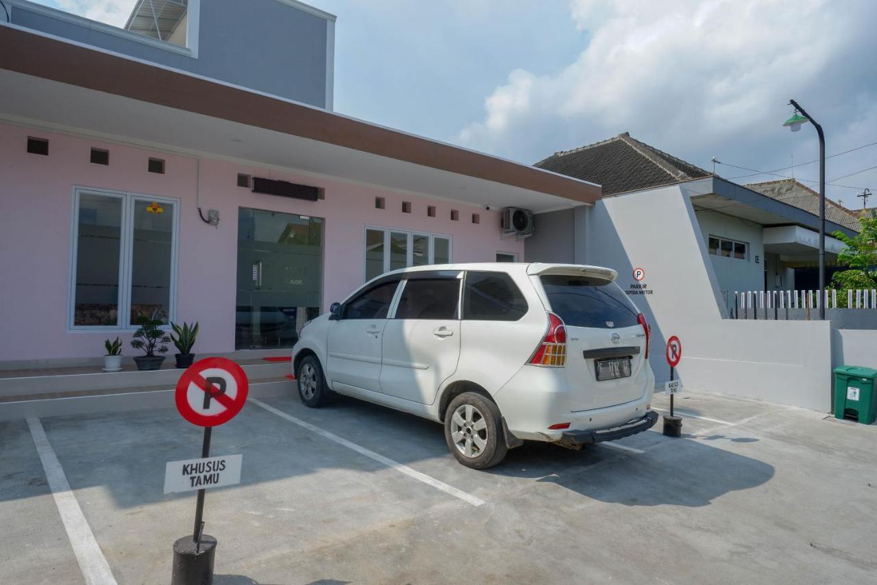 Reddoorz Near Rita Supermall Purwokerto 2 エクステリア 写真