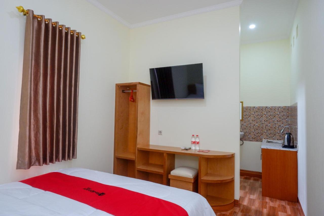 Reddoorz Near Rita Supermall Purwokerto 2 エクステリア 写真