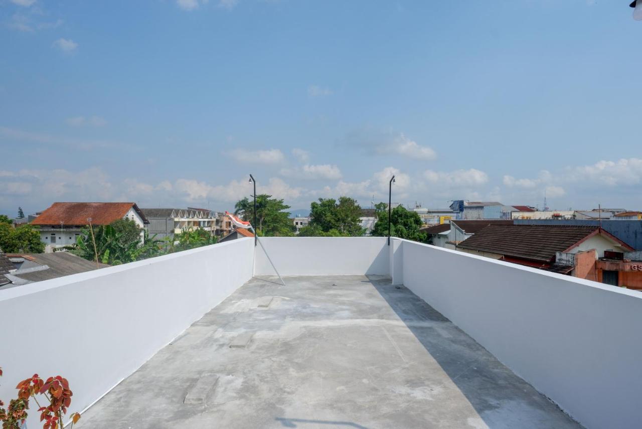 Reddoorz Near Rita Supermall Purwokerto 2 エクステリア 写真