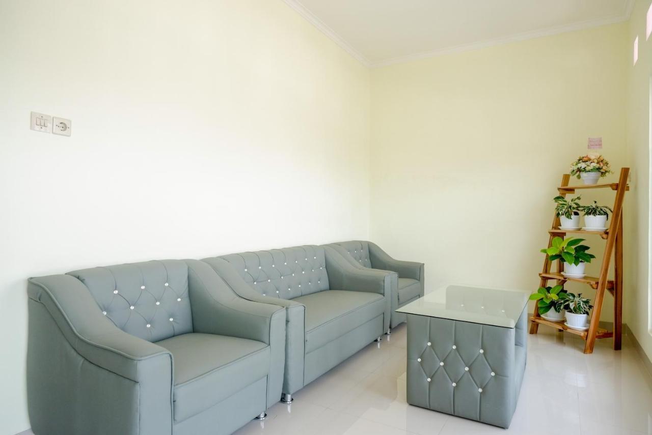 Reddoorz Near Rita Supermall Purwokerto 2 エクステリア 写真