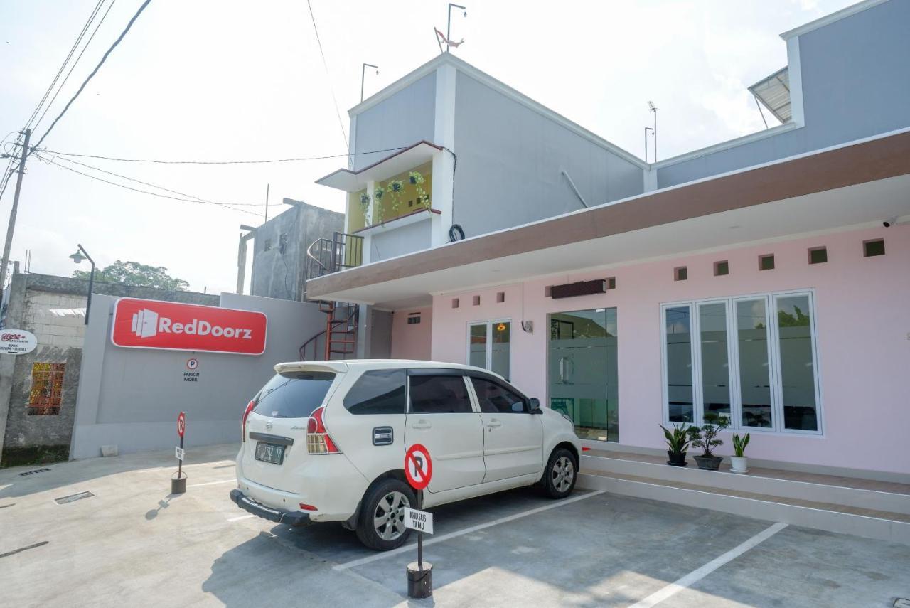 Reddoorz Near Rita Supermall Purwokerto 2 エクステリア 写真