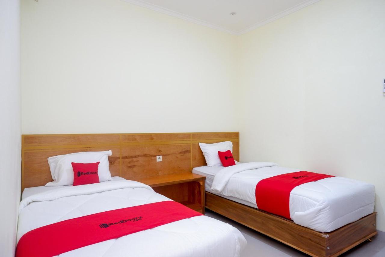 Reddoorz Near Rita Supermall Purwokerto 2 エクステリア 写真