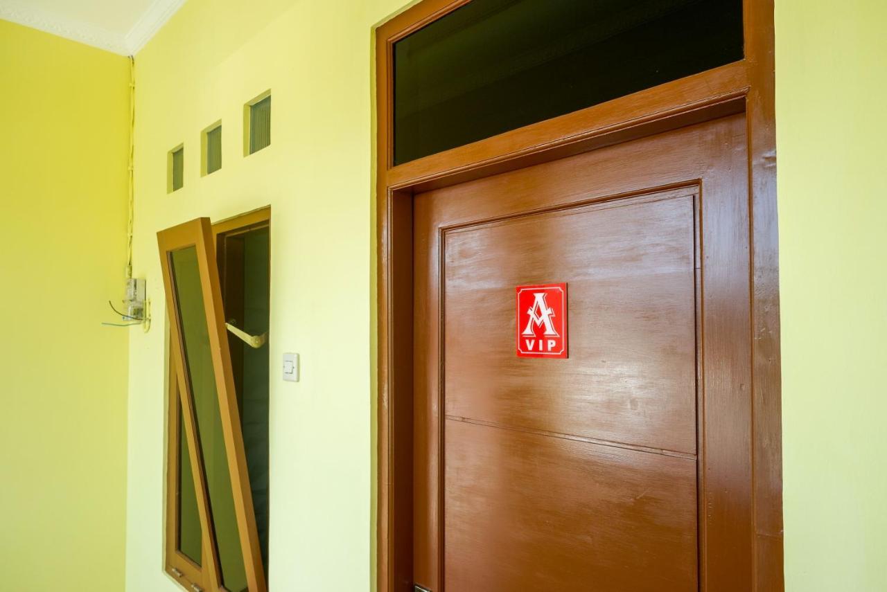Reddoorz Near Rita Supermall Purwokerto 2 エクステリア 写真
